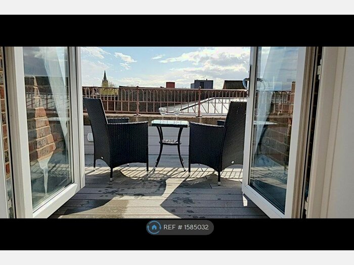 1 Bedroom Flat To Rent In King Edward Court, Windsor, SL4