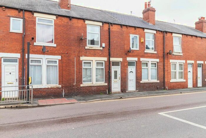 2 Bedroom Terraced House To Rent In Leeds Road, Cutsyke, Castleford, West Yorkshire, WF10