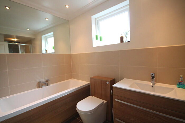 4 Bedroom End Of Terrace House To Rent In Stretton Road, West End, Leicester, LE3