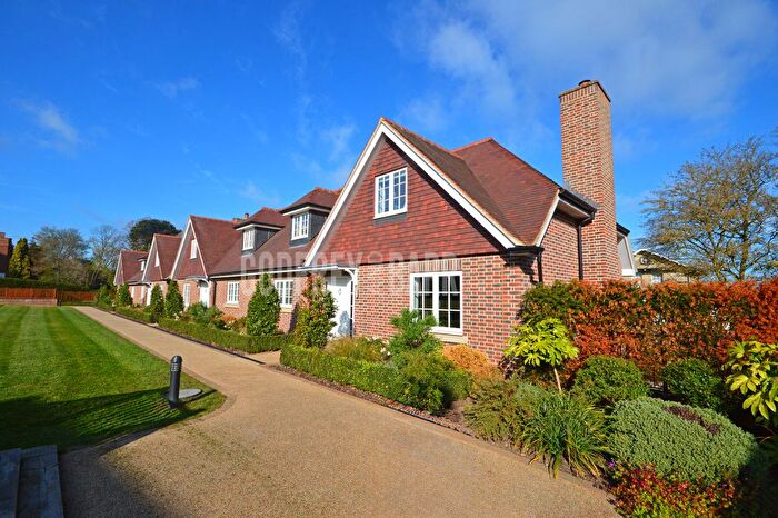 4 Bedroom Semi Detached House For Sale In Hillend Green, Mill Hill, NW7