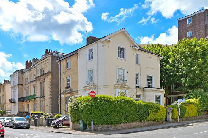 1 Bedroom Apartment To Rent In Westbourne Villas, Westbourne Place, Bristol, BS8