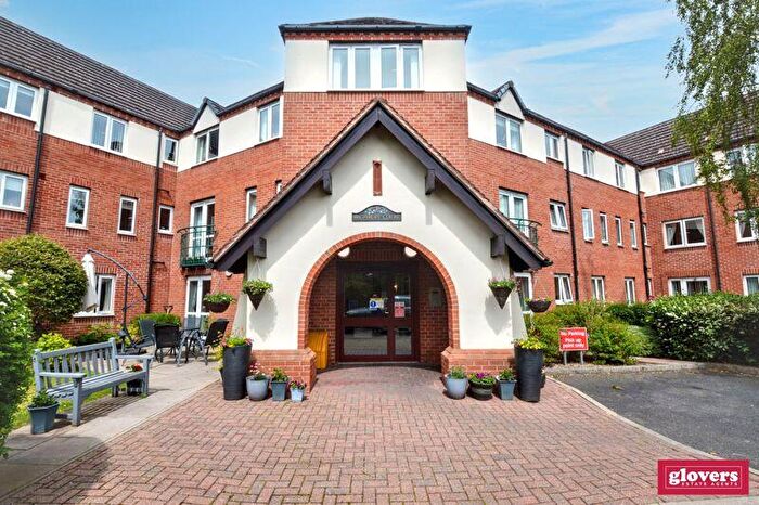 1 Bedroom Retirement Property For Sale In Highbury Court, Howard Road East, Kings Heath, Birmingham, B13