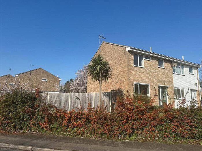 3 Bedroom Semi Detached House For Sale In Bonnington Road, Vinters Park, Maidstone, ME14