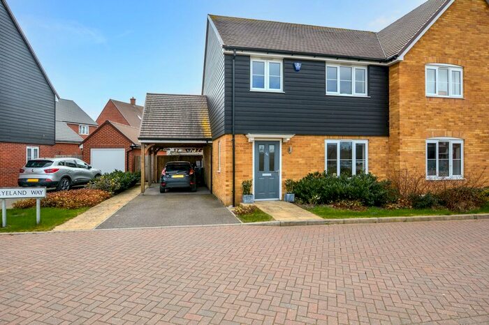 4 Bedroom Semi-Detached House To Rent In Ryeland Way, Ashford, TN25