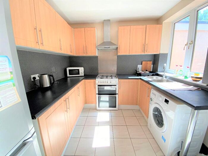 4 Bedroom Semi Detached House To Rent In Downs Road, Canterbury, CT2