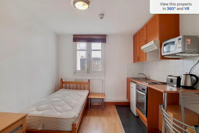 Studio To Rent In St Georges Drive, Pimlico, SW1V