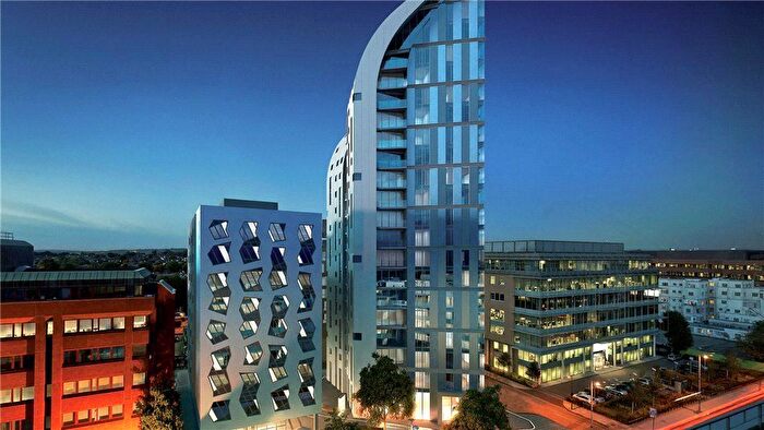 2 Bedroom Flat To Rent In Uxbridge Road, Ealing, W5