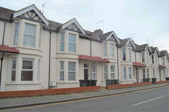1 Bedroom Apartment To Rent In Highfield Road, Dartford, DA1