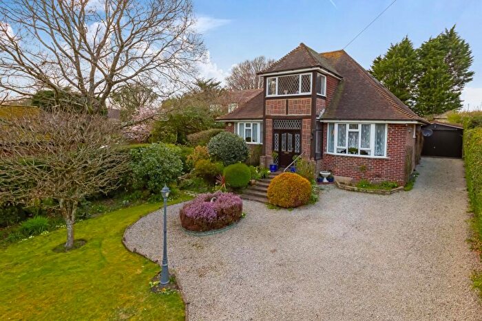 4 Bedroom Detached House For Sale In Heather Lane, Worthing, BN13