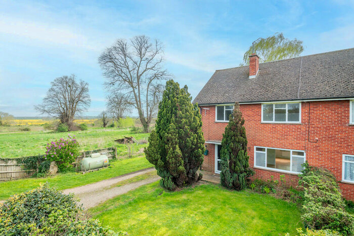 3 Bedroom Semi-Detached House To Rent In Haddenham, Cambridgeshire, CB6