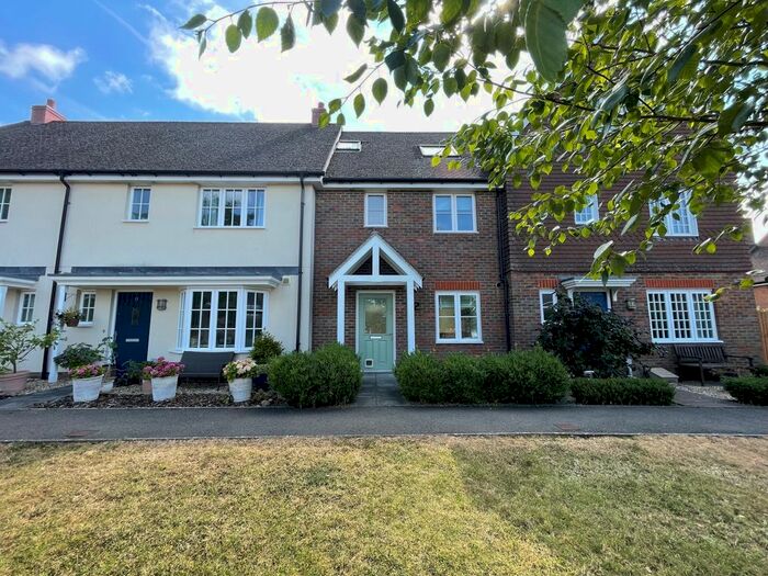 3 Bedroom Property To Rent In Ashburnham Drive, Cuckfield, Haywards Heath, RH17