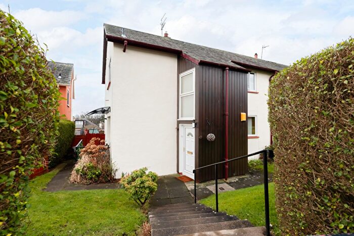 4 Bedroom Villa For Sale In Lady Nairne Crescent, Edinburgh, EH8