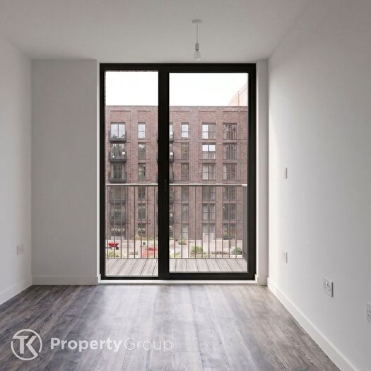 1 Bedroom Flat For Sale In , M5