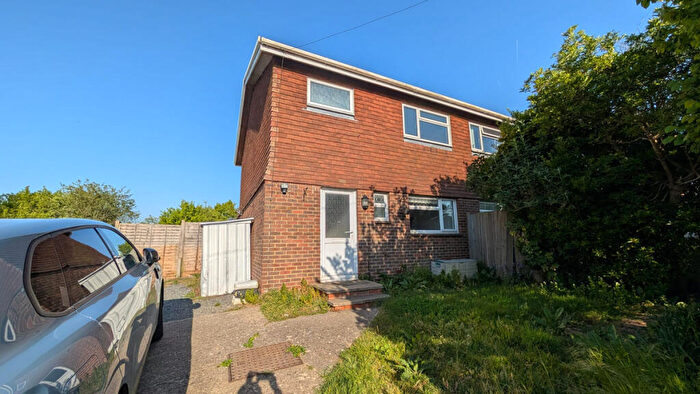 3 Bedroom Semi-Detached House To Rent In Lambleys Lane, Worthing, BN14