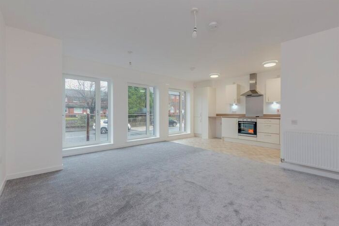 2 Bedroom Flat To Rent In Thread Court, G40