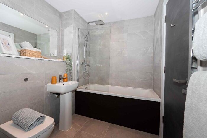 1 Bedroom Apartment To Rent In Greengate, Manchester, Greater Manchester, M3