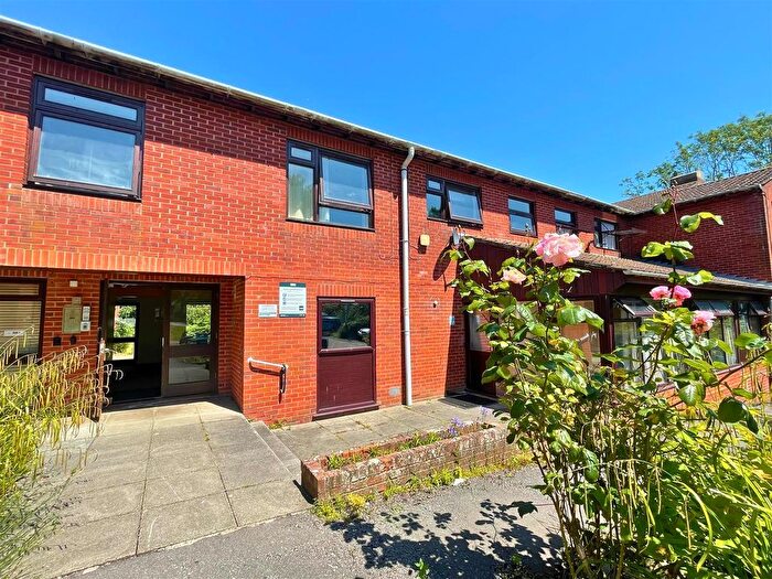1 Bedroom Flat To Rent In Upper Glen Road, St. Leonards-On-Sea, TN37
