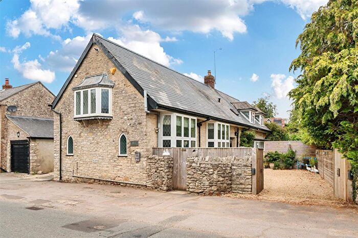 4 Bedroom Detached House For Sale In Martinstown, Dorchester, Dorset, DT2