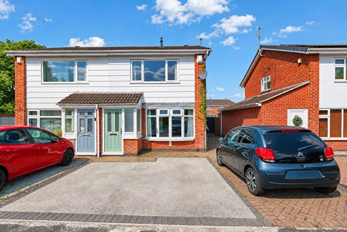3 Bedroom Semi-Detached House For Sale In Lochmore Way, Hinckley, LE10