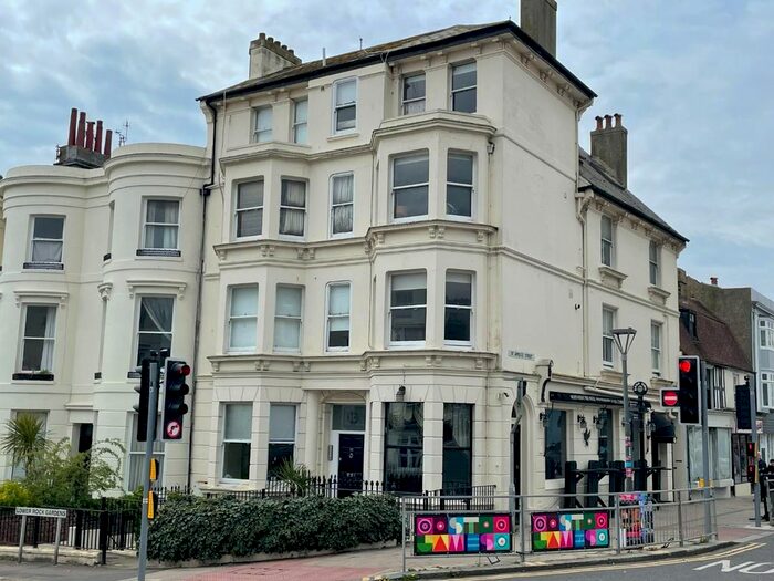 1 Bedroom Flat To Rent In Lower Rock Gardens, Brighton, BN2
