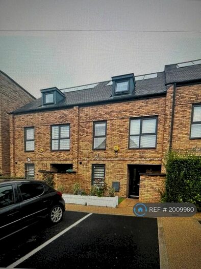 4 Bedroom Terraced House To Rent In Hurrell Drive, Harrow, HA2