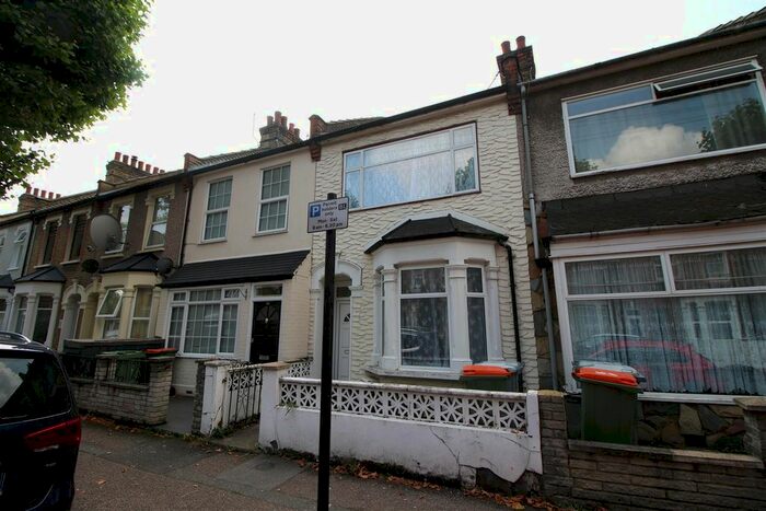 4 Bedroom Terraced House To Rent In Hubert Road, East Ham, London, E6