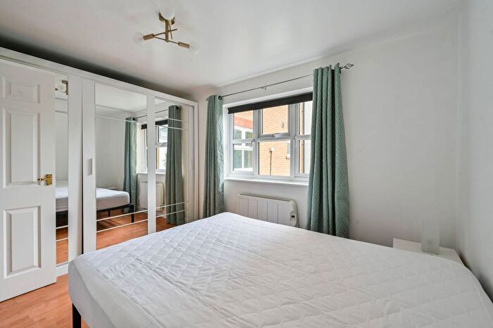 1 Bedroom Flat For Sale In Glaisher Street, Greenwich, London, SE8
