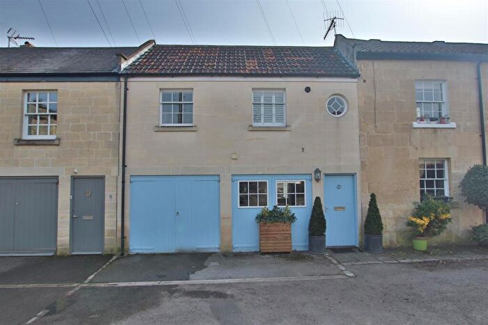 3 Bedroom House To Rent In Lambridge Mews, Bath, BA1