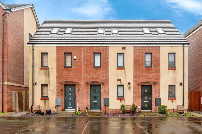 3 Bedroom Terraced House For Sale In Golwg Y Garreg, Swansea, SA1