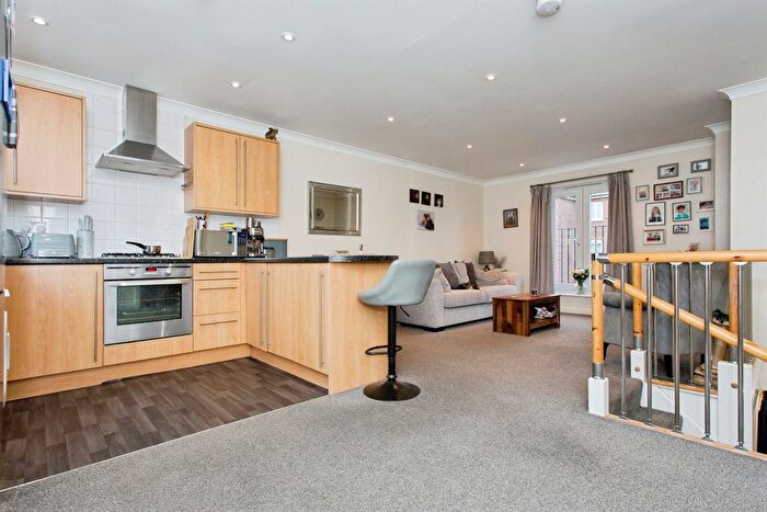 2 Bedroom Property For Sale In Ringstone, Duxford, Cambridge, CB22