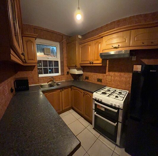 4 Bedroom Flat To Rent In Coate Street, Hakcney, E2