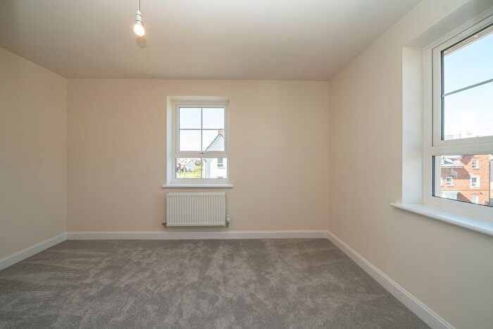 3 Bedroom Semi-Detached House For Sale In Barnes Mews, Broughton, Aylesbury, HP22