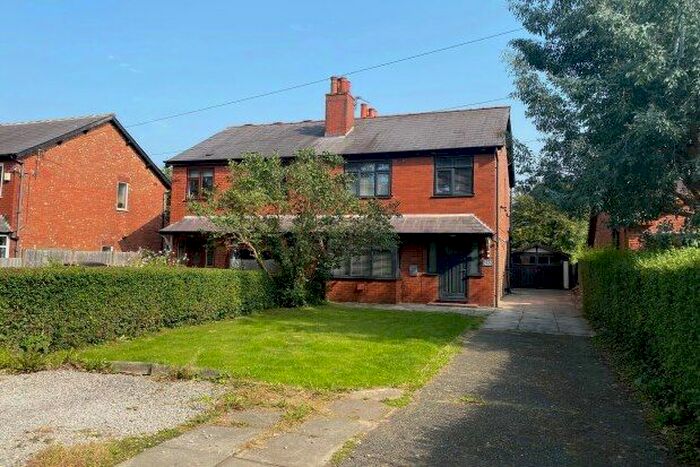 3 Bedroom Property To Rent In Wigan Road, Chorley, PR7