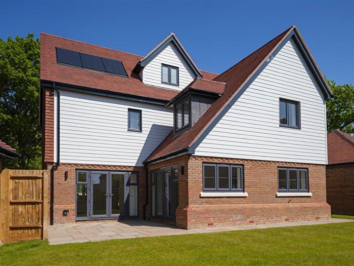 5 Bedroom Detached House For Sale In Tonbridge Road, Hildenborough, Tonbridge, TN11