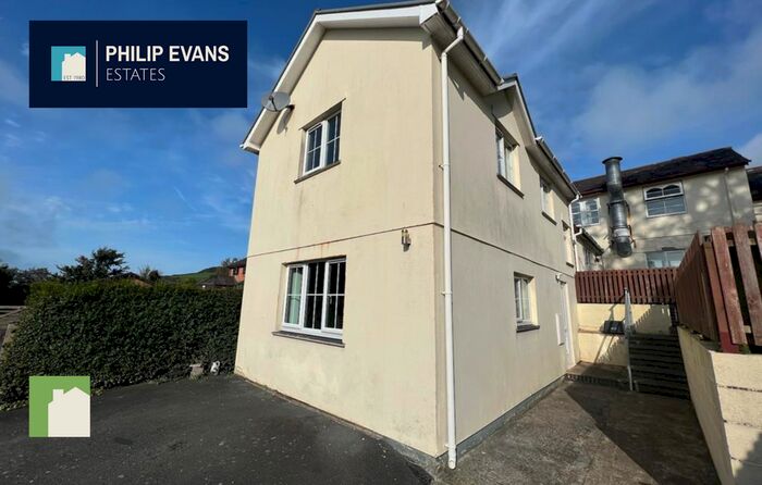 2 Bedroom Semi-Detached House To Rent In Antaron Avenue, Aberystwyth, SY23