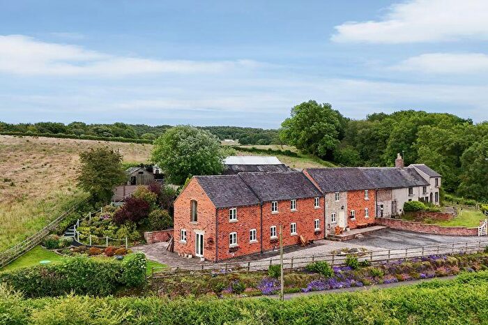 4 Bedroom Barn Conversion For Sale In Puddlebank Lane, Congleton, CW12