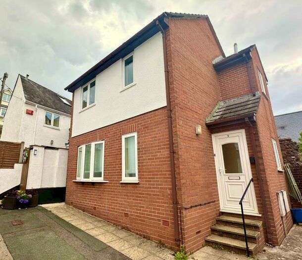 2 Bedroom Detached House To Rent In Queen Lane, Dawlish, EX7