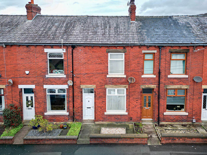 2 Bedroom Terraced House For Sale In Todmorden Road, Littleborough, OL15