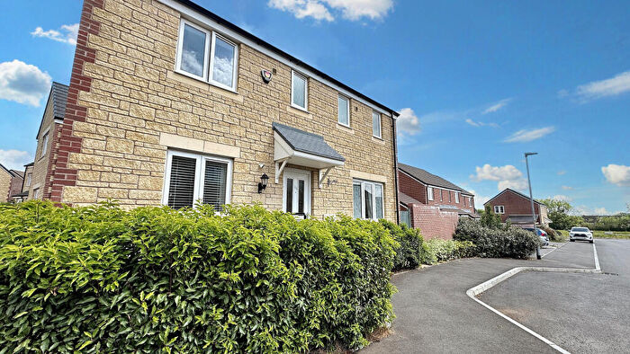3 Bedroom End Of Terrace House To Rent In Neath Drive, Chippenham, , Gb, SN15
