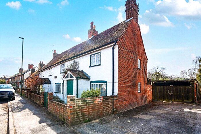 3 Bedroom Semi-detached House For Sale In High Street, Old Woking, Woking, GU22