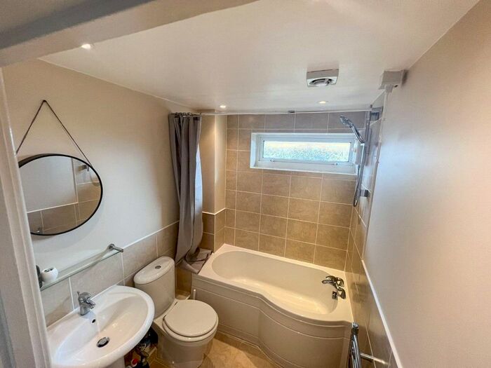 2 Bedroom Flat To Rent In Windermere Close, Cramlington, NE23