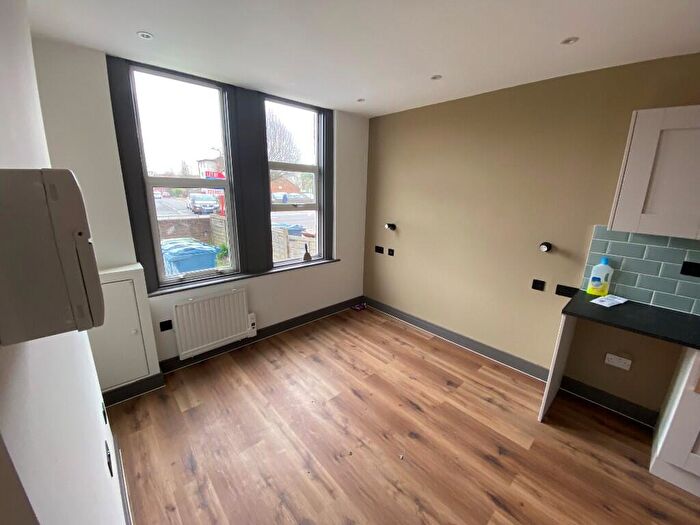 Studio To Rent In Burnt Oak Broadway, Edgware, Middlesex, HA8