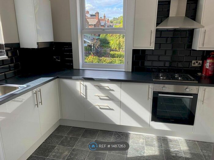 2 Bedroom Flat To Rent In Ecclesall Road, Sheffield, S11