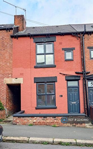 3 Bedroom Terraced House To Rent In South View Crescent, Sheffield, S7
