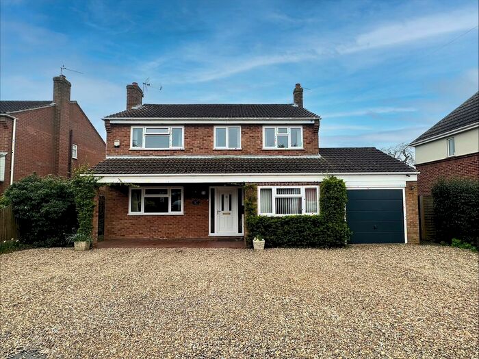 5 Bedroom Detached House For Sale In Main Road, Ormesby, Great Yarmouth, NR29