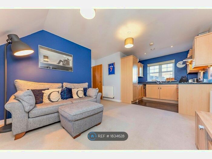 2 Bedroom Flat To Rent In Ascot Drive, Letchworth Garden City, SG6