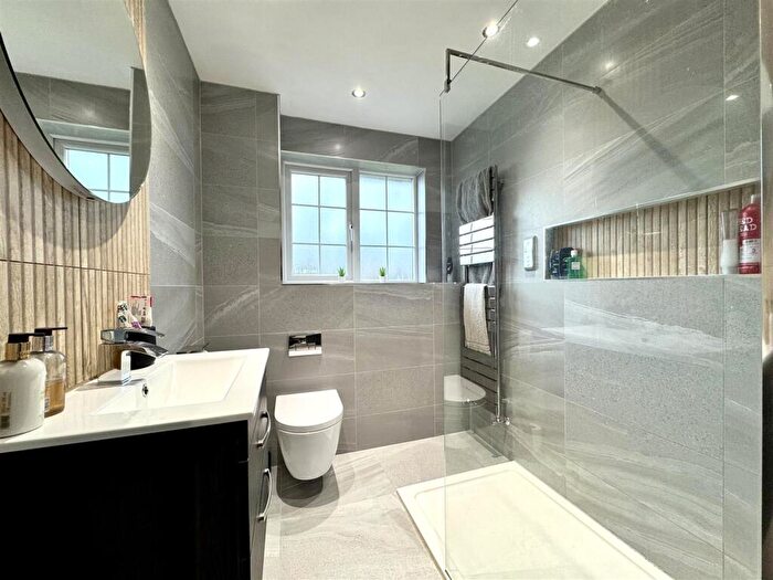 1 Bedroom Flat For Sale In Cherrytree Place, Strathaven, ML10