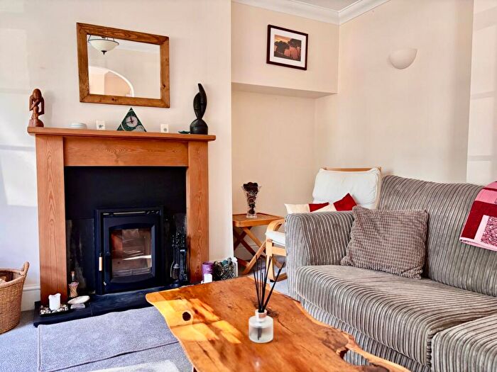 3 Bedroom End Of Terrace House For Sale In Nevells Road, Letchworth Garden City, SG6