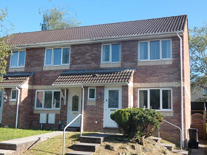 3 Bedroom Semi-Detached House For Sale In Clos Ysbyty, Cimla, Neath ., SA11