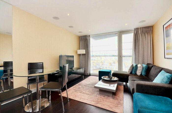 1 Bedroom Flat To Rent In Grosvenor Waterside, Pimlico, London, SW1W
